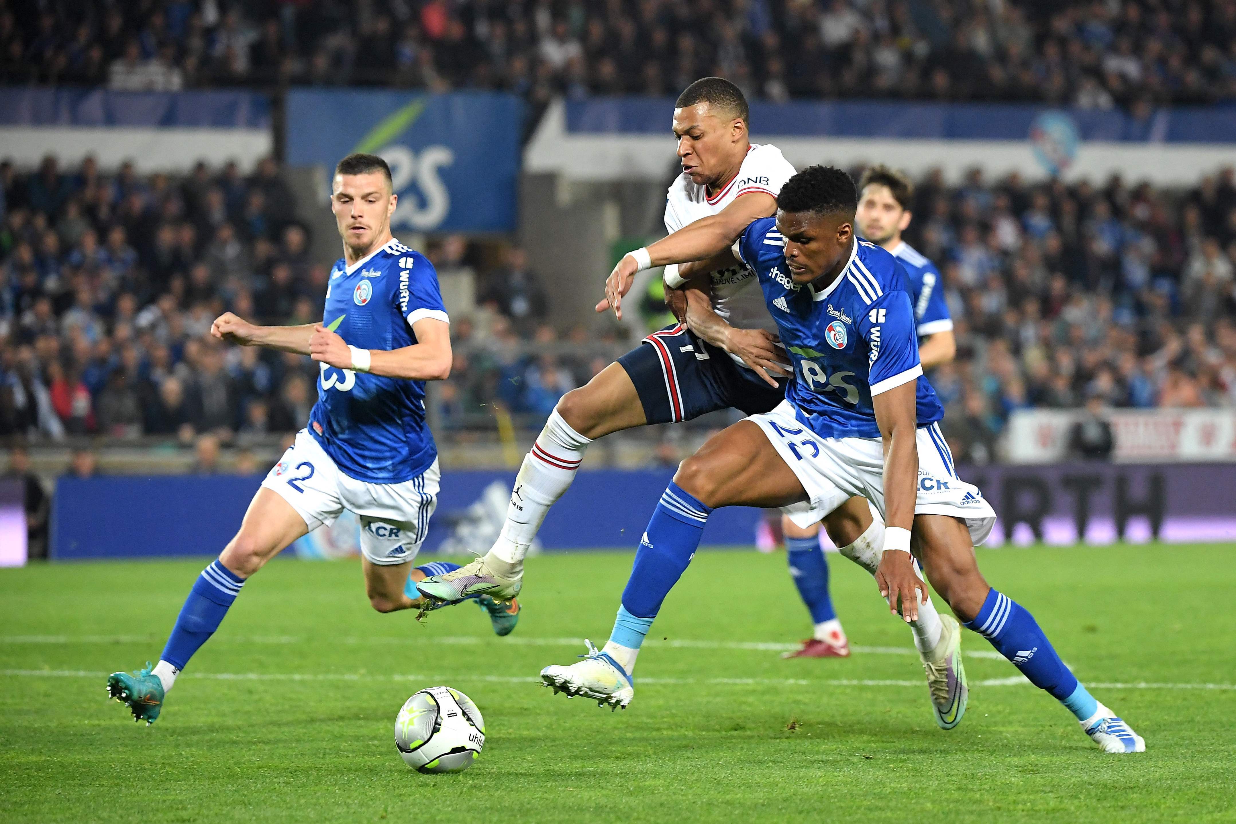 包含巴西完胜勒沃库森,迪马利亚状态火热的词条 包含巴西完胜勒沃库森,迪马利亚状态火热的词条