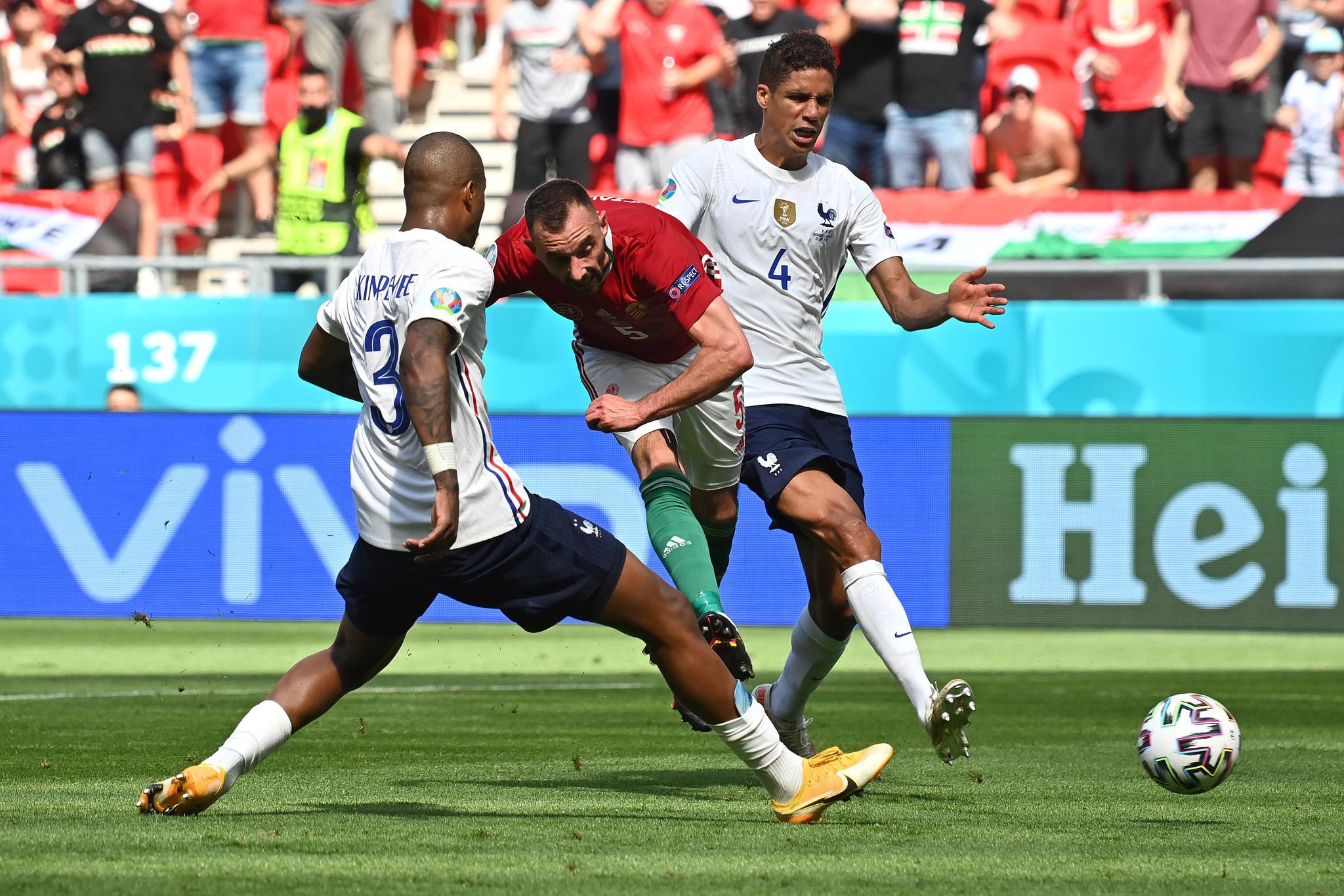 包含匈牙利队客场告捷，士气高涨备战下一轮的词条