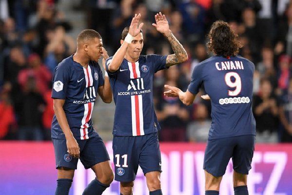 关于里昂队努力提高战术配合欲冲击冠军的信息