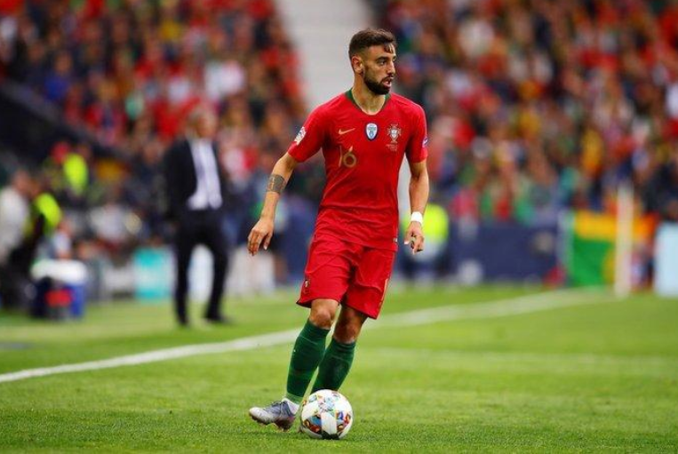 国家队高唱团结之歌,为欧洲杯赛事而战 国家队高唱团结之歌,为欧洲杯赛事而战