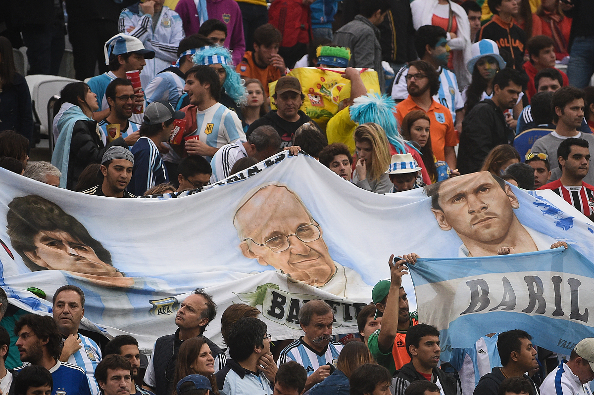 包含顽强队员绝杀，为球队锁定胜局的词条