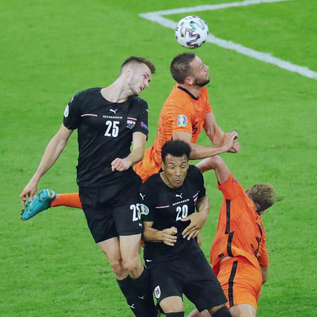 关于波兰队鏖战英格兰队,梁靖崑刷新纪录的信息 关于波兰队鏖战英格兰队,梁靖崑刷新纪录的信息