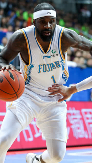 马赛碾压克罗地亚，阿尔瓦雷斯三分雨点燃全场的简单介绍