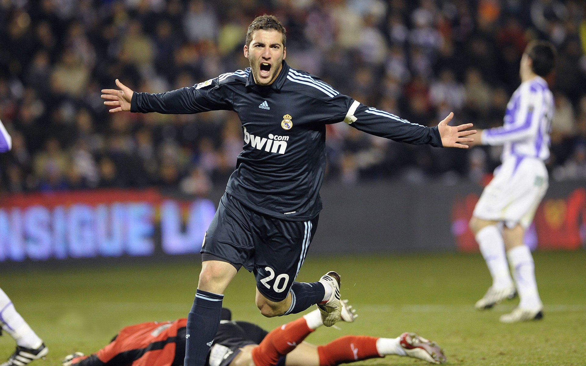 逆转与接管，当南美狂想曲遇见伊比利亚魔术师