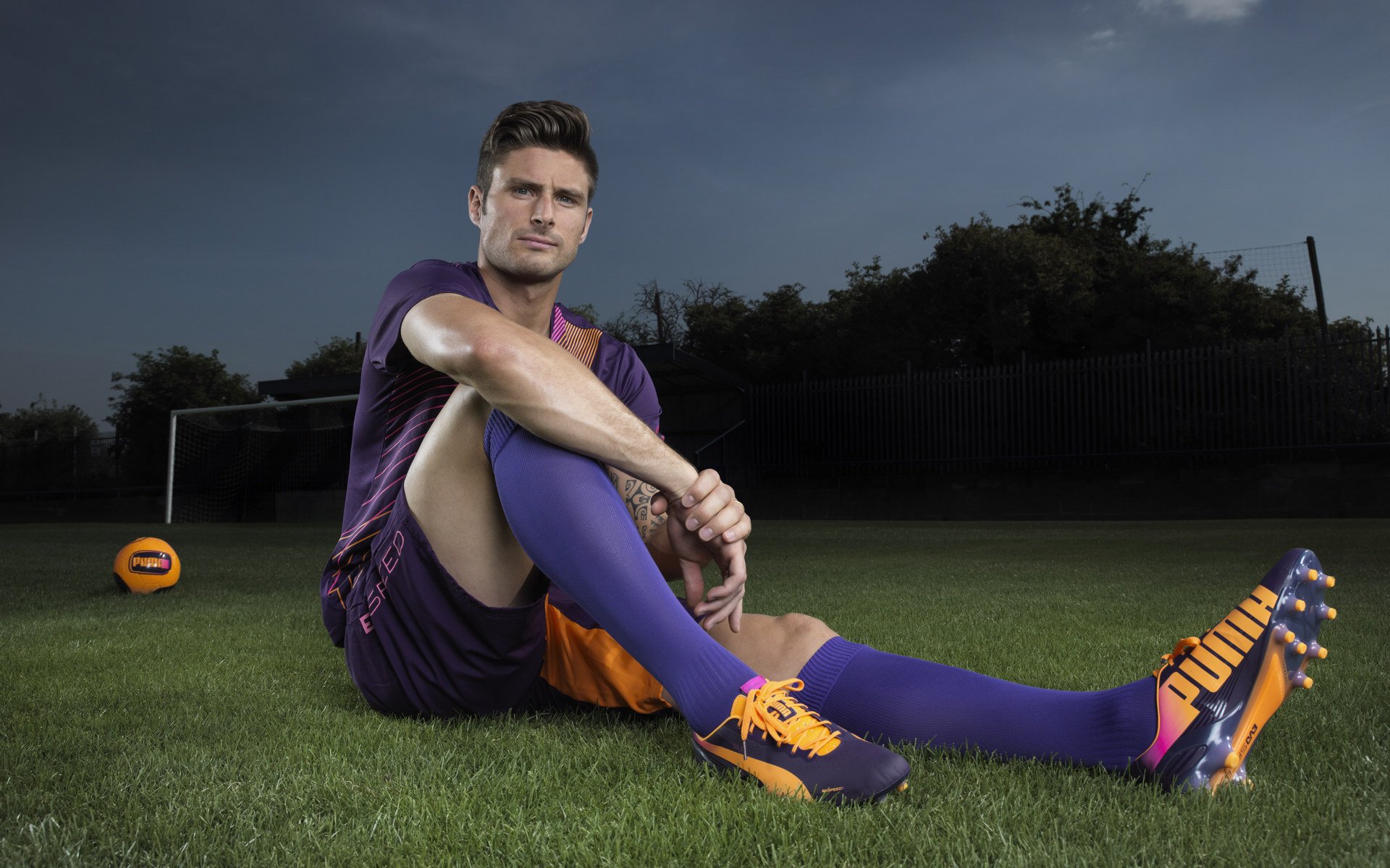 当雷恩铁壁遭遇凯恩利刃，一场定义唯一性的欧冠对决